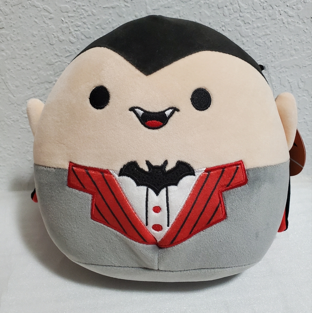 NWT Vlad, The Vampire 8" Squishmallows
